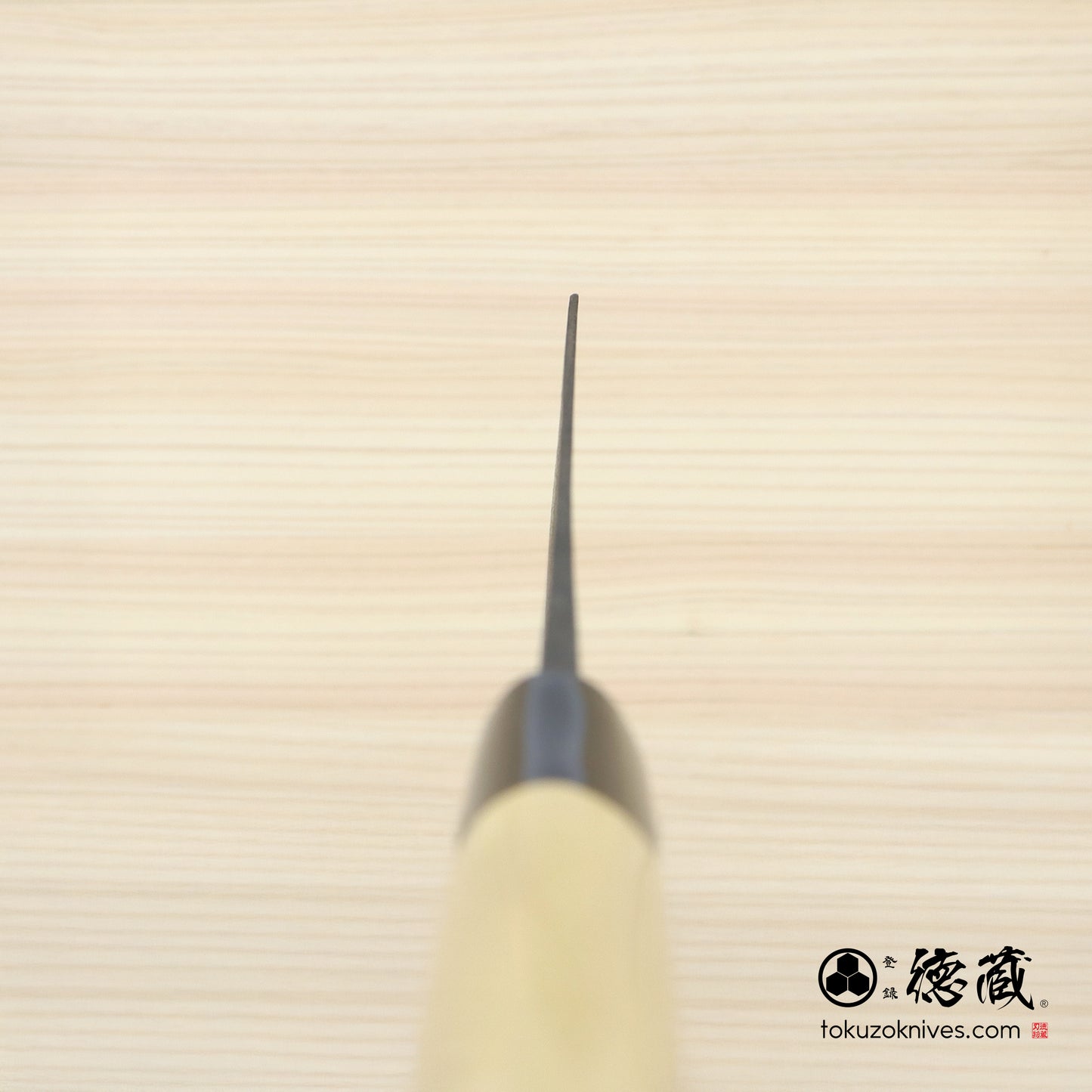 徳蔵 白二 黒打仕上 菜切包丁 朴柄