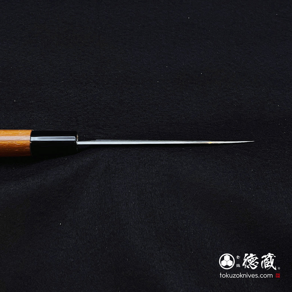 AUS8 Small knife with walnut handle